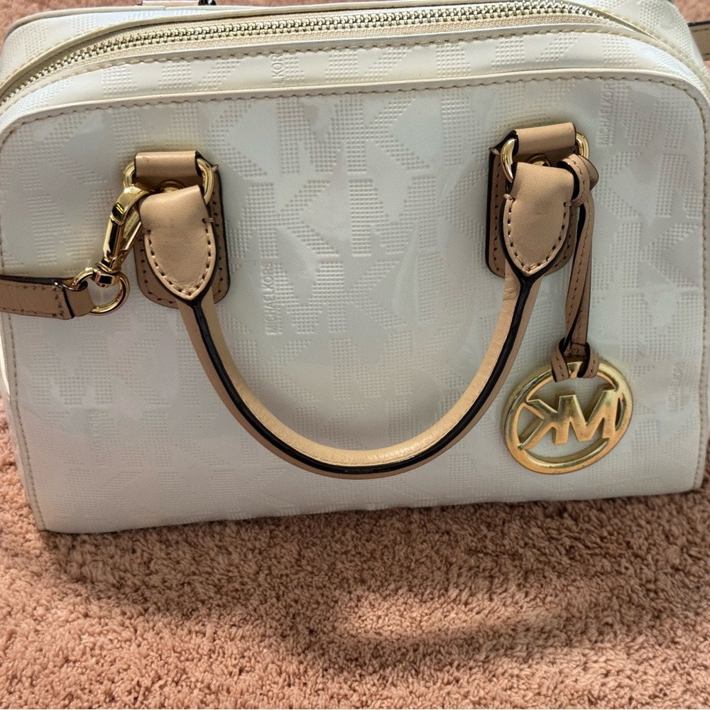 White bag